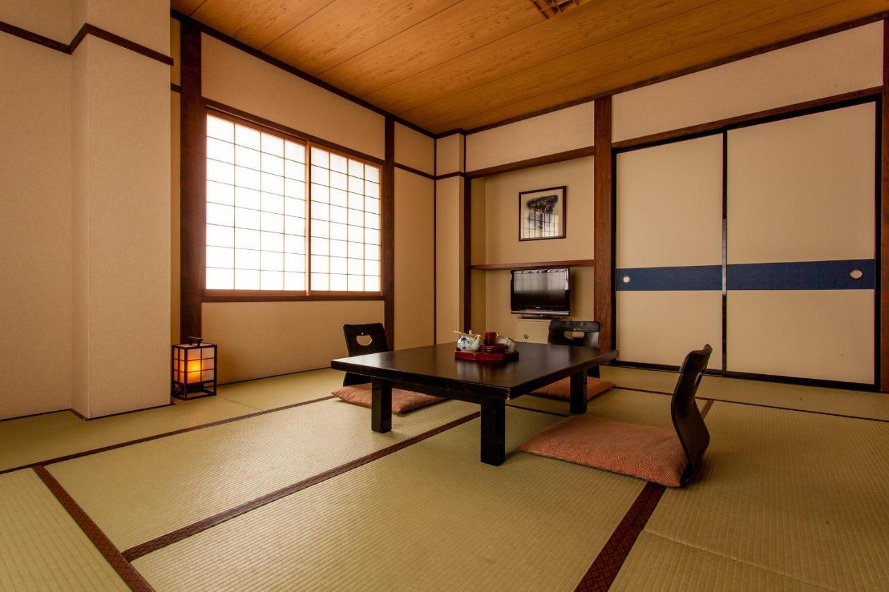 Oyado Yamakyu Hotel ทาคายาม่า ภายนอก รูปภาพ